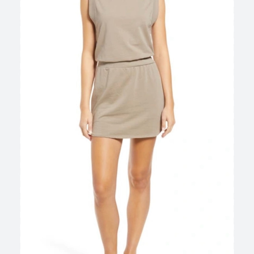 Sundays brand-cute everyday dress-size Small
